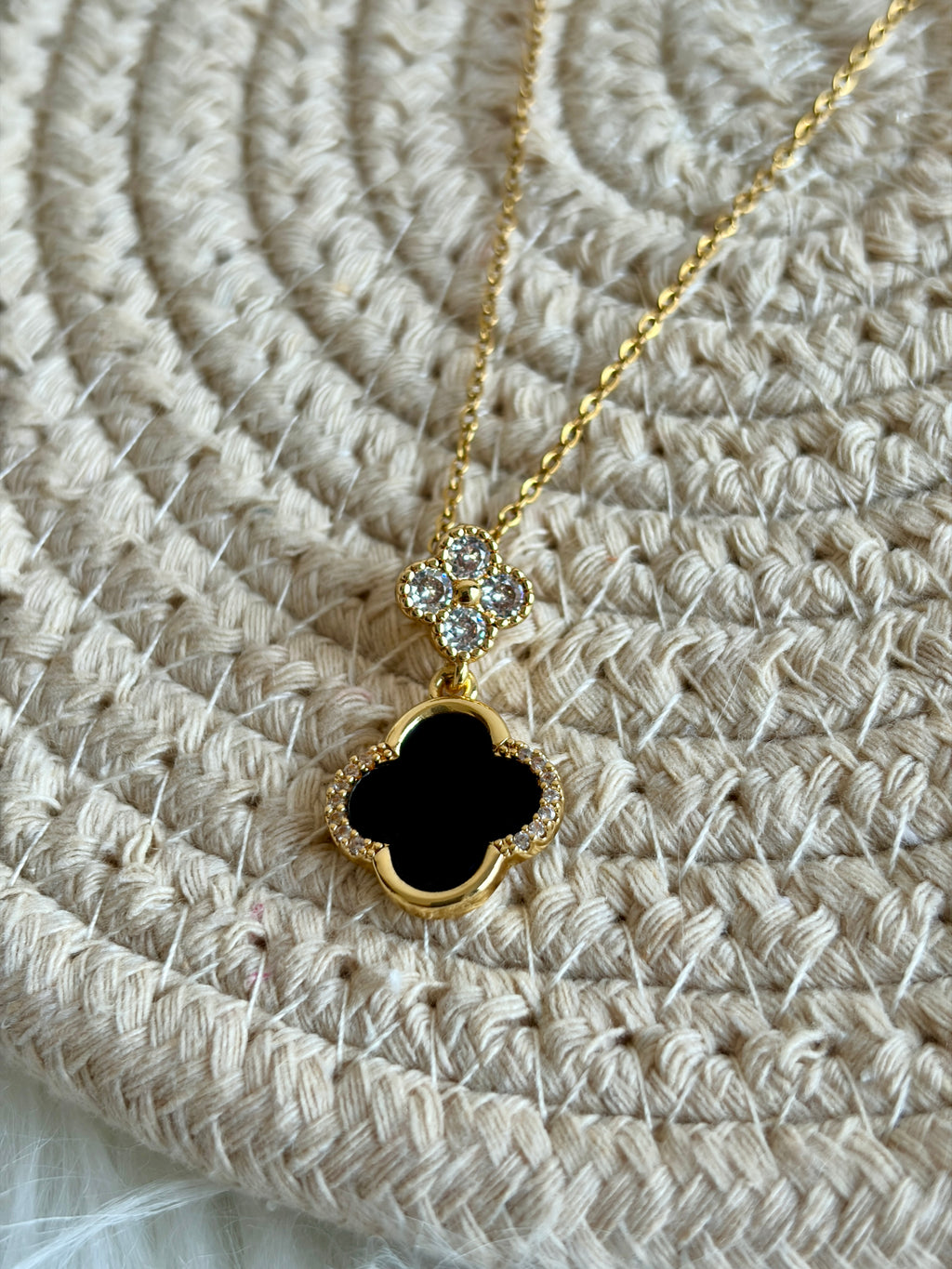 The Clover Radiance Set - Black