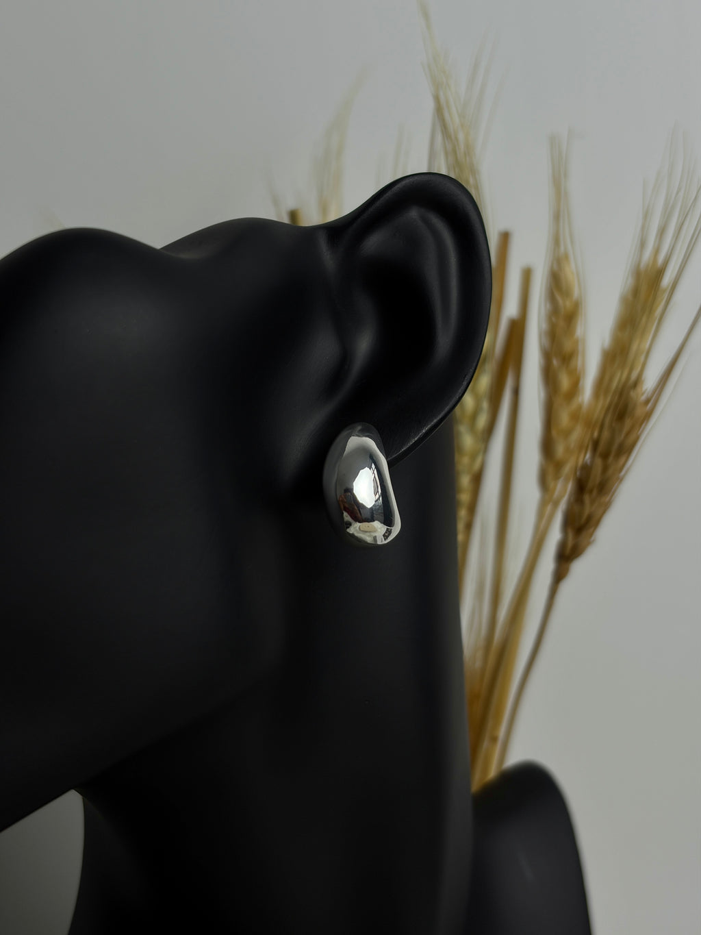 The Luna Curve Studs