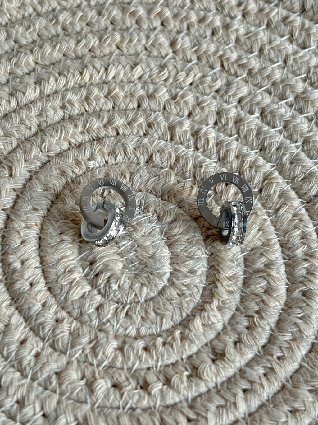 The Roman Halo Studs