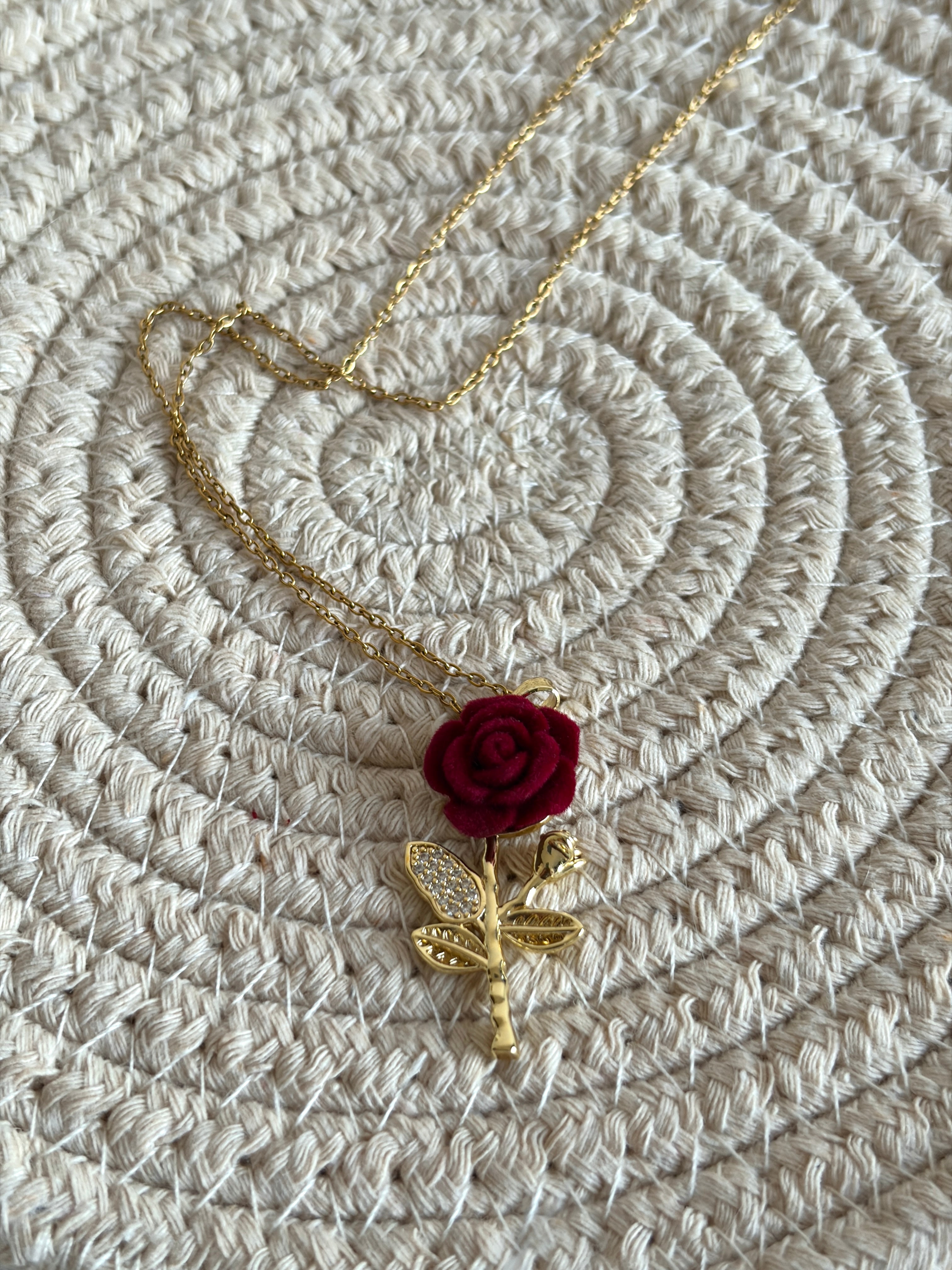 The Rosette Whisper Necklace