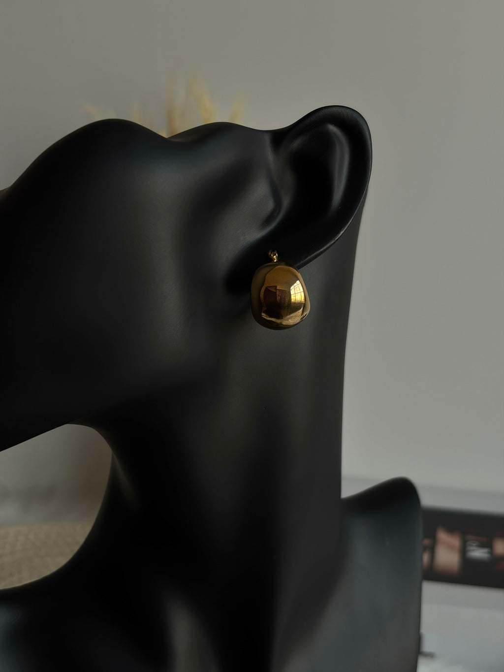 The Sculpt Hoops - Gold