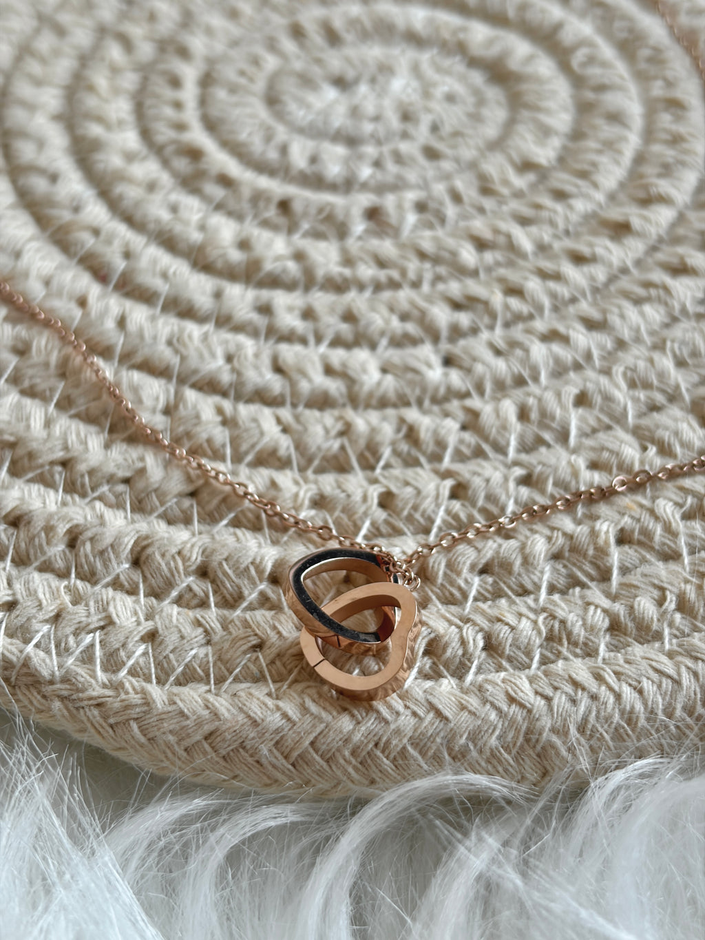The Everlinked Pendant