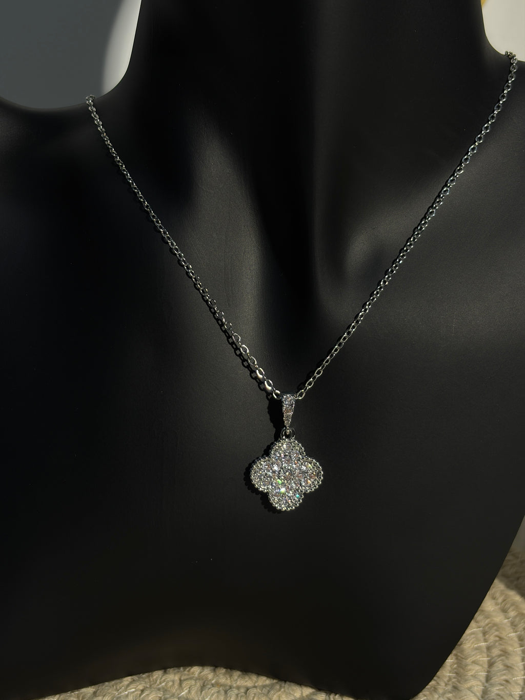 The Solstice Clover Necklace - Silver